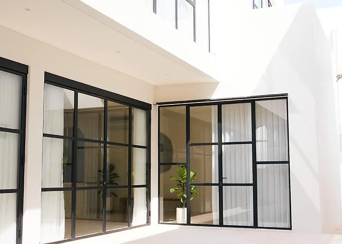 Casa Mona - Luxury 3 Bedroom In Bingin *